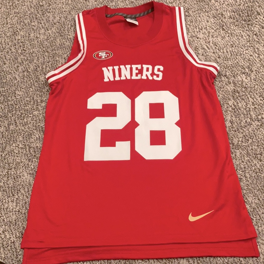 Perfect condition 49ers Nike Carlos Hyde jersey.